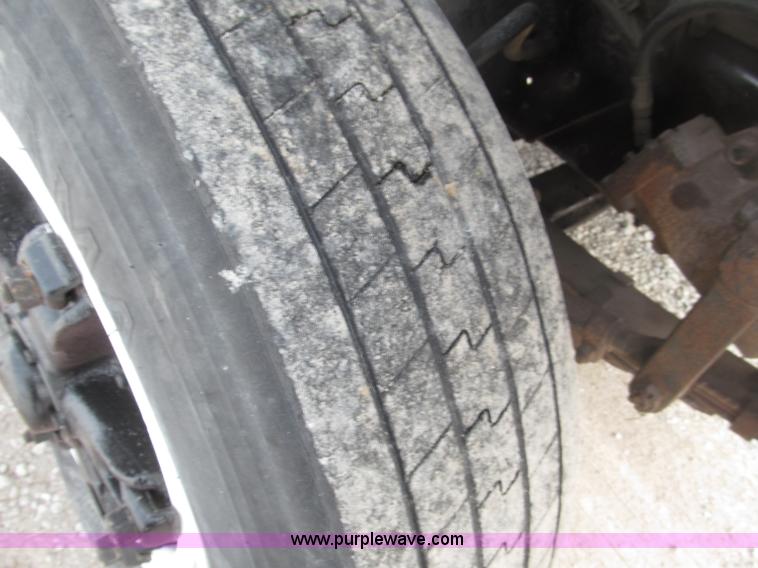 image for item B5347 1978 International F2554 dump truck