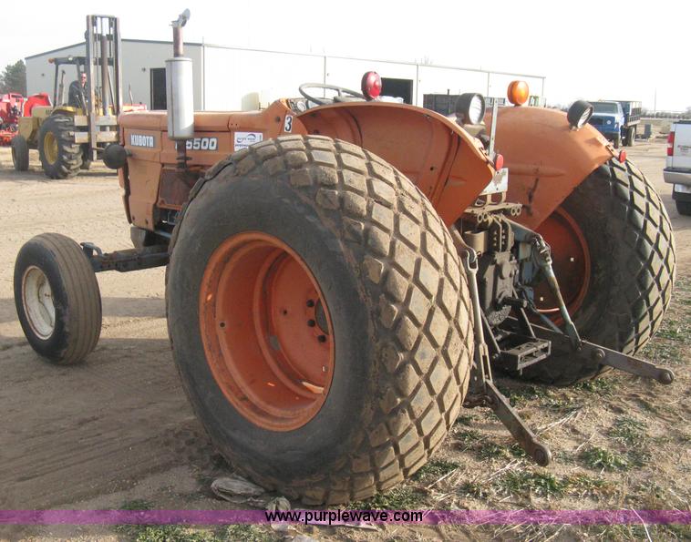 image for item B8396 Kubota M5500 tractor