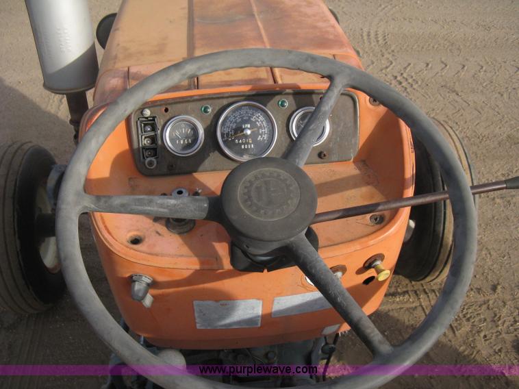 image for item B8396 Kubota M5500 tractor