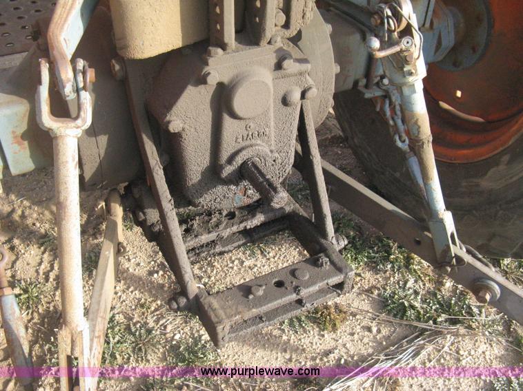 image for item B8396 Kubota M5500 tractor