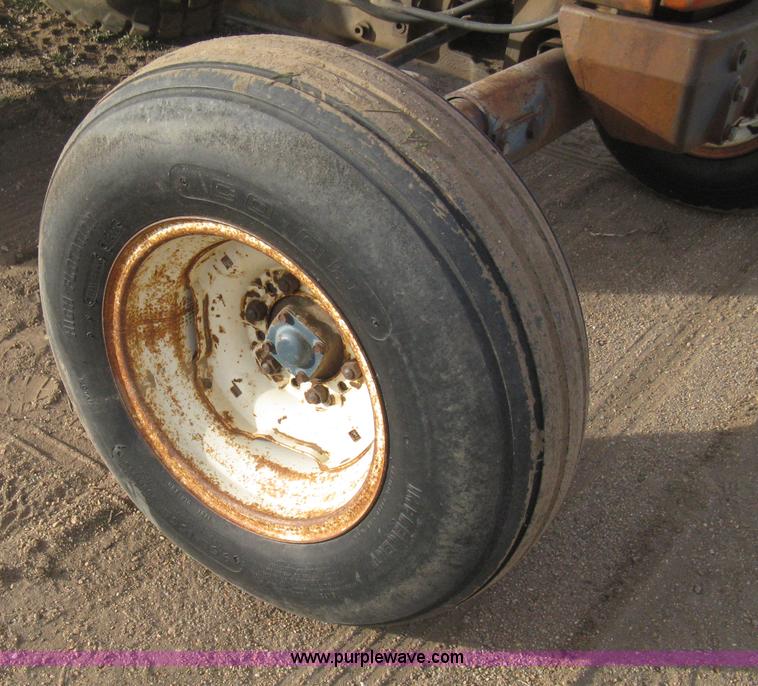 image for item B8396 Kubota M5500 tractor