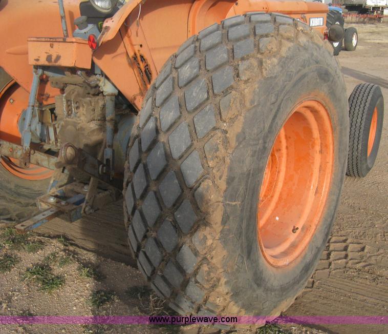 image for item B8397 Kubota M5500 tractor