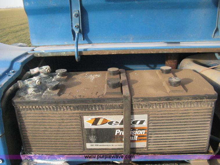 image for item B8398 Ford 4610 tractor