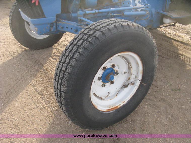 image for item B8398 Ford 4610 tractor