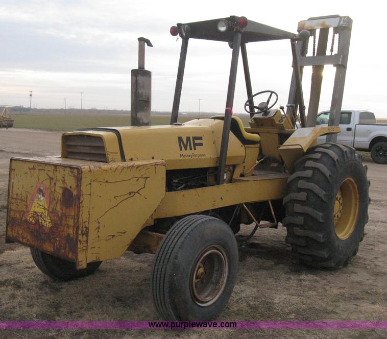 image for item B8409 Massey Fergusen H50 rough terrain forklift