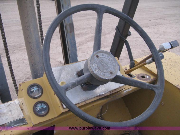 image for item B8409 Massey Fergusen H50 rough terrain forklift