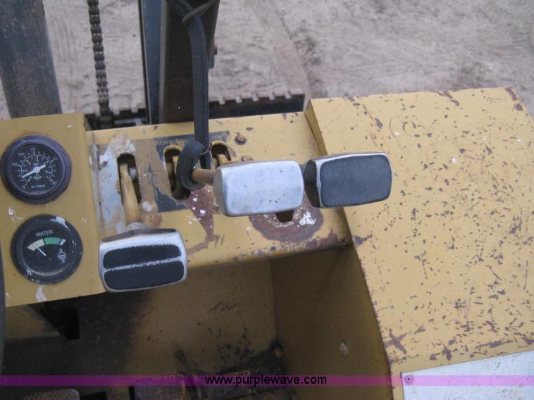 image for item B8409 Massey Fergusen H50 rough terrain forklift