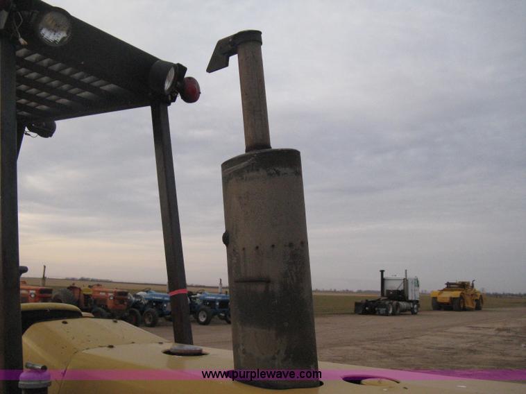 image for item B8409 Massey Fergusen H50 rough terrain forklift