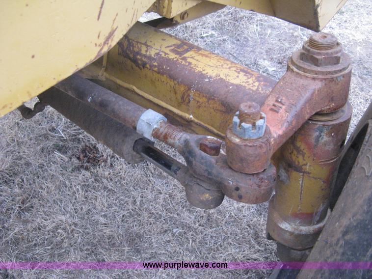 image for item B8409 Massey Fergusen H50 rough terrain forklift