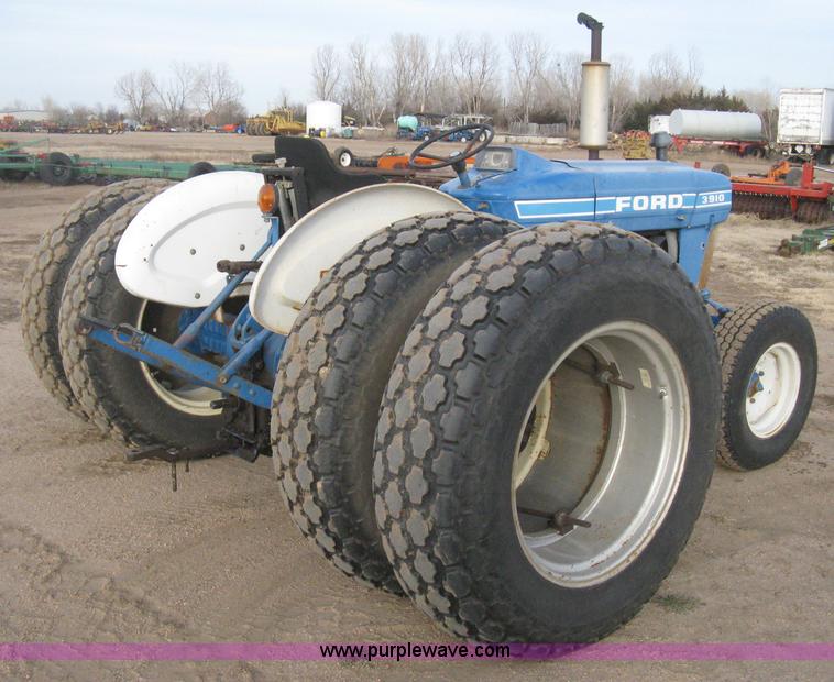 image for item B8411 Ford 3910 tractor