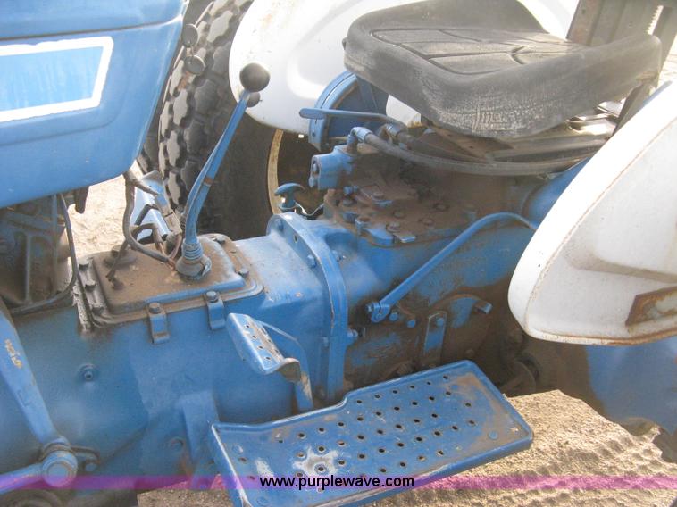 image for item B8411 Ford 3910 tractor