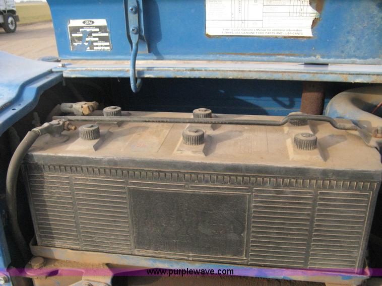 image for item B8411 Ford 3910 tractor