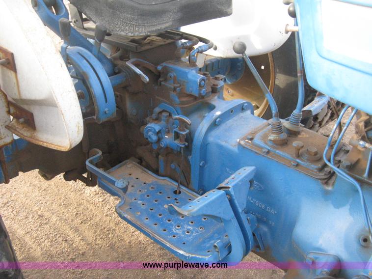 image for item B8411 Ford 3910 tractor