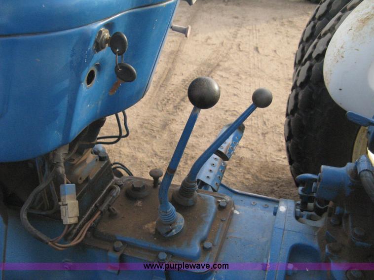 image for item B8411 Ford 3910 tractor