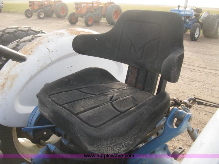 image for item B8411 Ford 3910 tractor