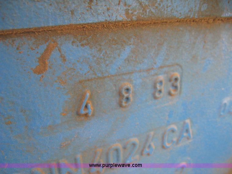 image for item B8411 Ford 3910 tractor