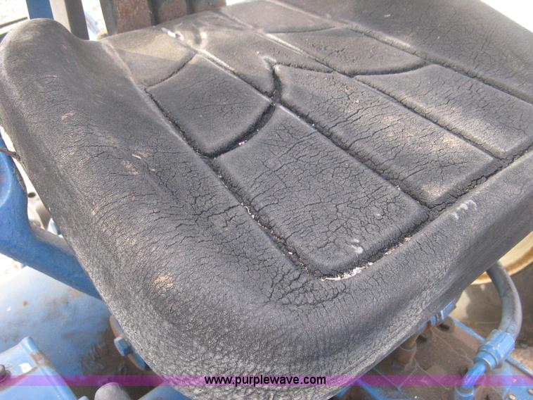 image for item B8411 Ford 3910 tractor