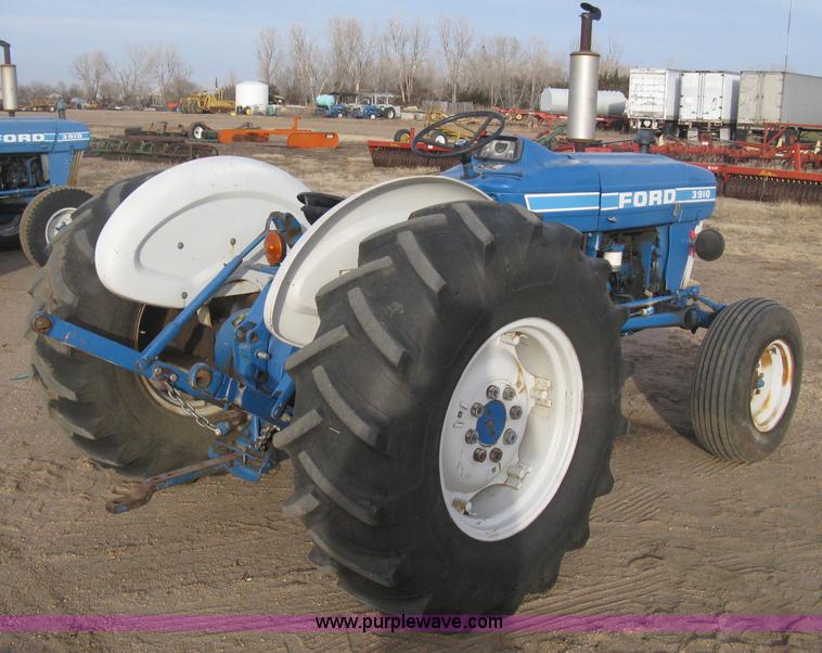 image for item B8412 Ford 3910 tractor