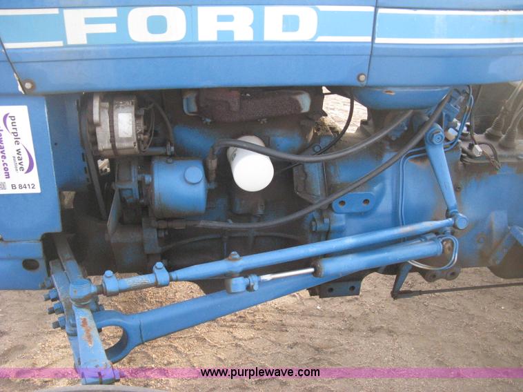 image for item B8412 Ford 3910 tractor