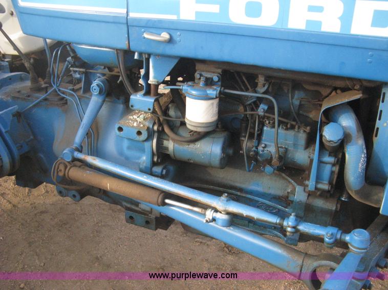 image for item B8412 Ford 3910 tractor