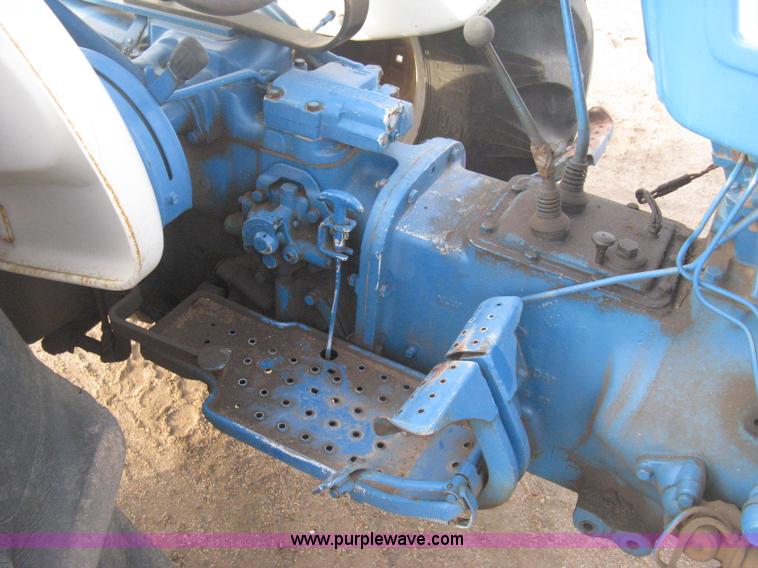 image for item B8412 Ford 3910 tractor