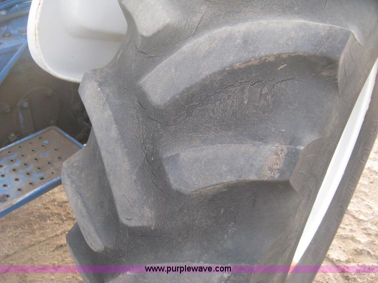 image for item B8412 Ford 3910 tractor