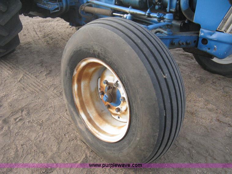 image for item B8412 Ford 3910 tractor