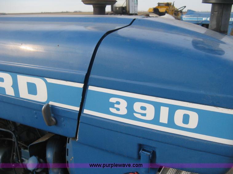 image for item B8412 Ford 3910 tractor