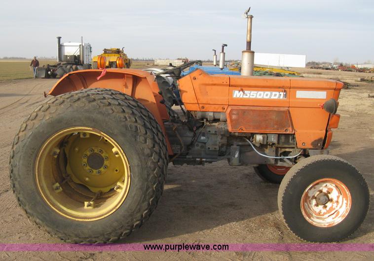 image for item B8413 Kubota M5500 DT tractor