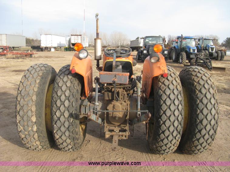 image for item B8413 Kubota M5500 DT tractor