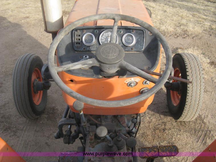 image for item B8413 Kubota M5500 DT tractor