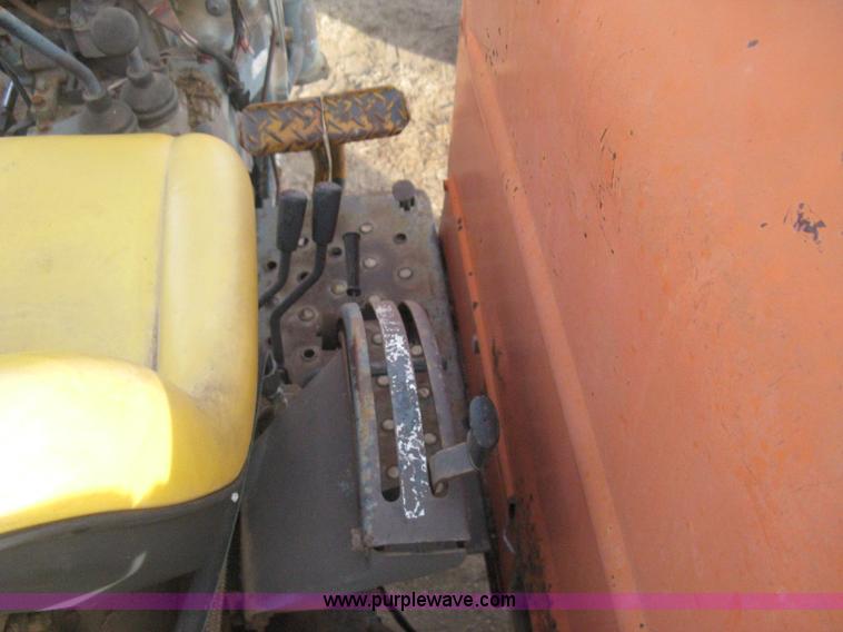 image for item B8413 Kubota M5500 DT tractor