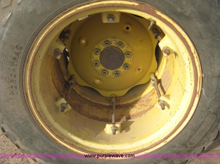 image for item B8413 Kubota M5500 DT tractor