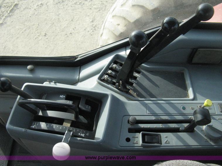 image for item B8417 1998 Case IH Magnum 8950 MFWD tractor