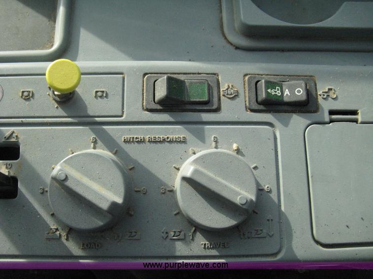 image for item B8417 1998 Case IH Magnum 8950 MFWD tractor