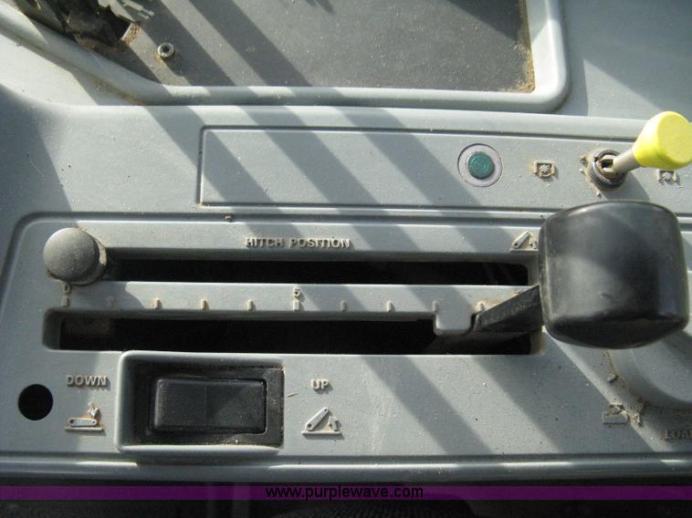 image for item B8417 1998 Case IH Magnum 8950 MFWD tractor