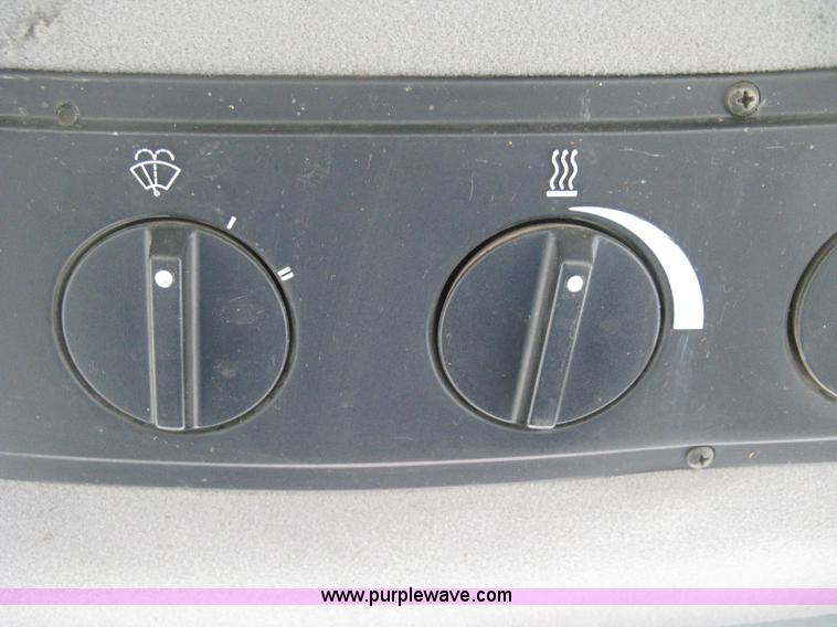 image for item B8417 1998 Case IH Magnum 8950 MFWD tractor