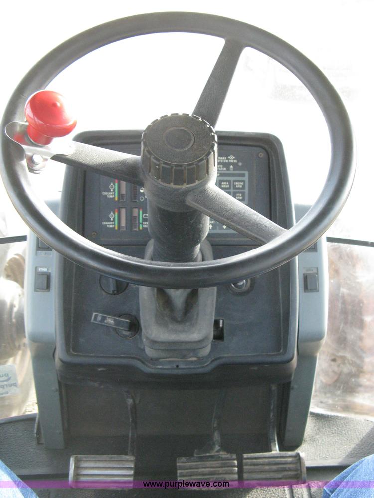 image for item B8417 1998 Case IH Magnum 8950 MFWD tractor