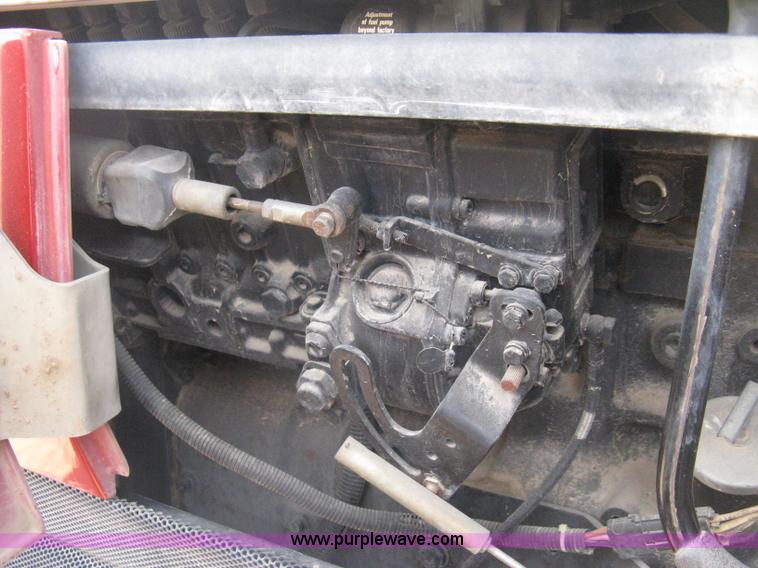 image for item B8417 1998 Case IH Magnum 8950 MFWD tractor