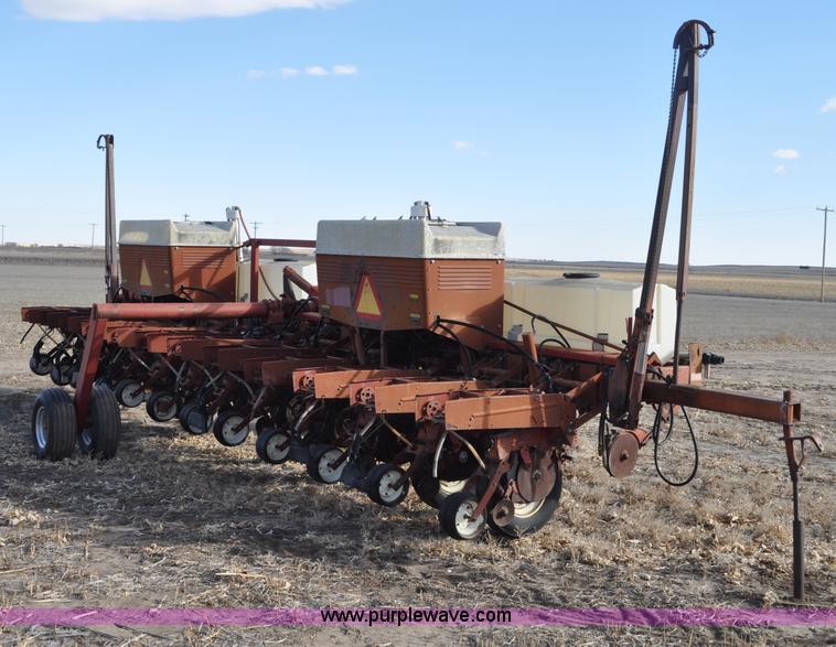 image for item C3389 Case IH 800 planter