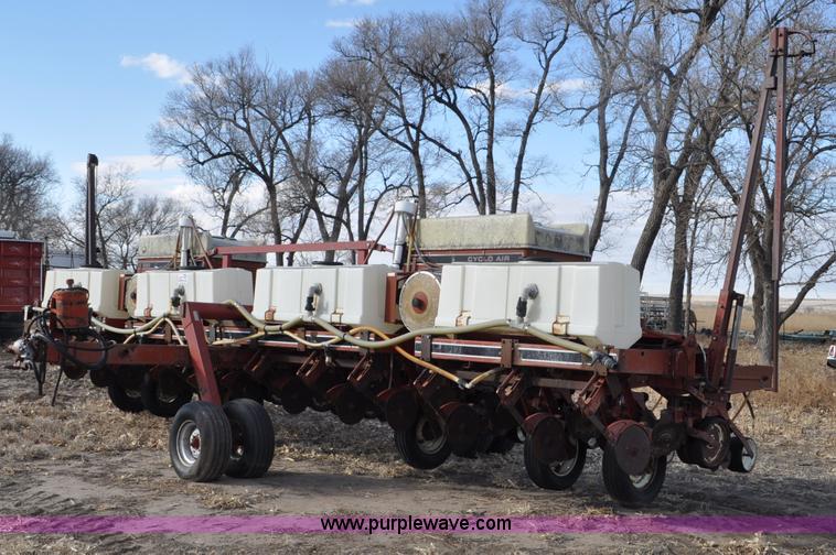 image for item C3389 Case IH 800 planter