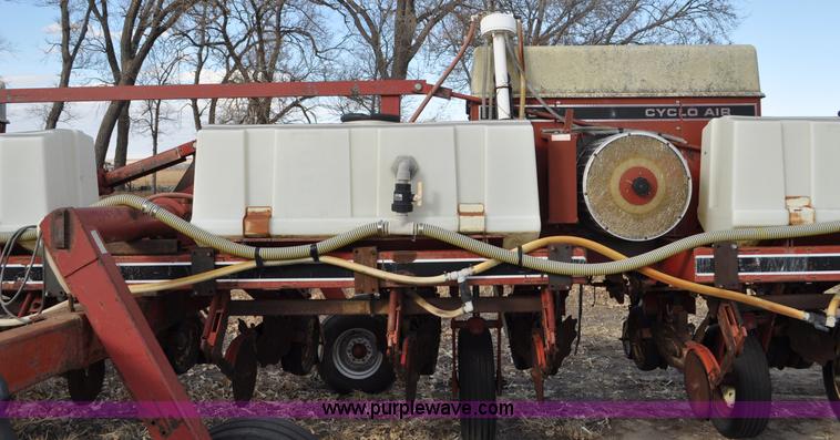 image for item C3389 Case IH 800 planter