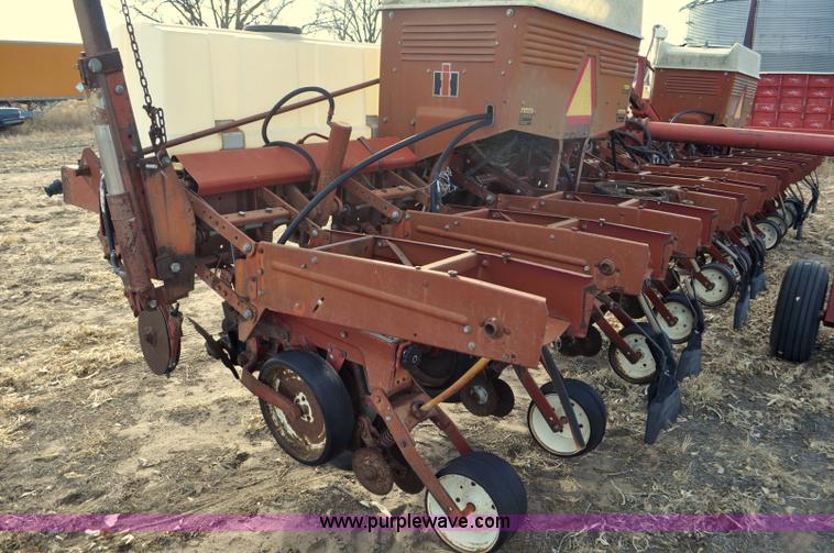 image for item C3389 Case IH 800 planter