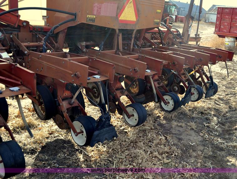 image for item C3389 Case IH 800 planter