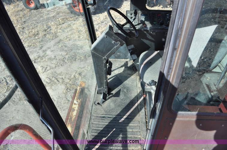 image for item C3390 1990 Case IH 1680 combine