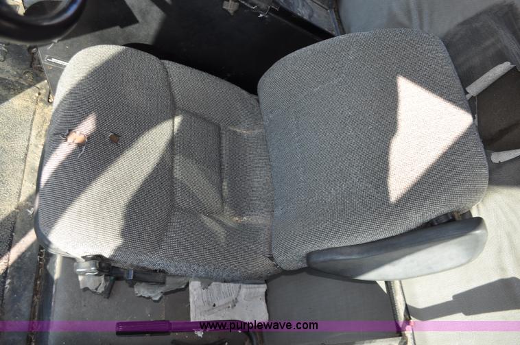 image for item C3390 1990 Case IH 1680 combine