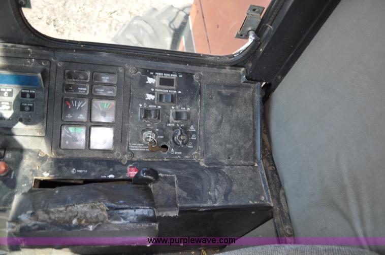 image for item C3390 1990 Case IH 1680 combine