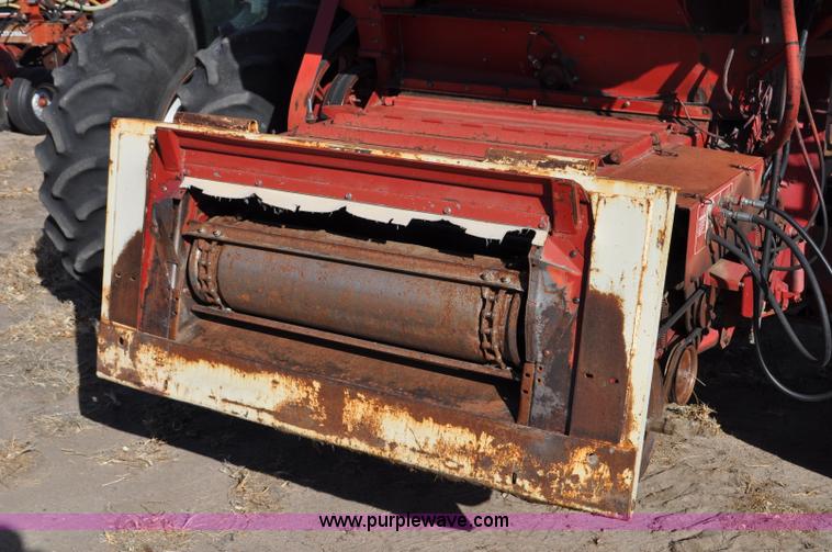 image for item C3390 1990 Case IH 1680 combine