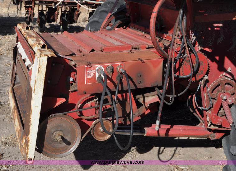 image for item C3390 1990 Case IH 1680 combine