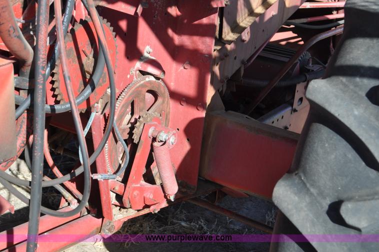 image for item C3390 1990 Case IH 1680 combine